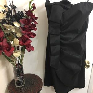 🖤Torrid Woman’s Strapless Dress🖤